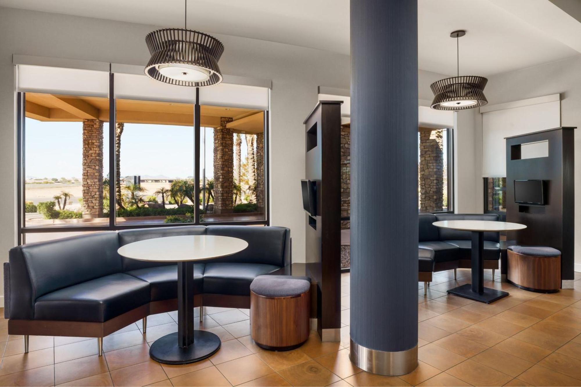 Courtyard By Marriott Phoenix Mesa Gateway Airport Zewnętrze zdjęcie
