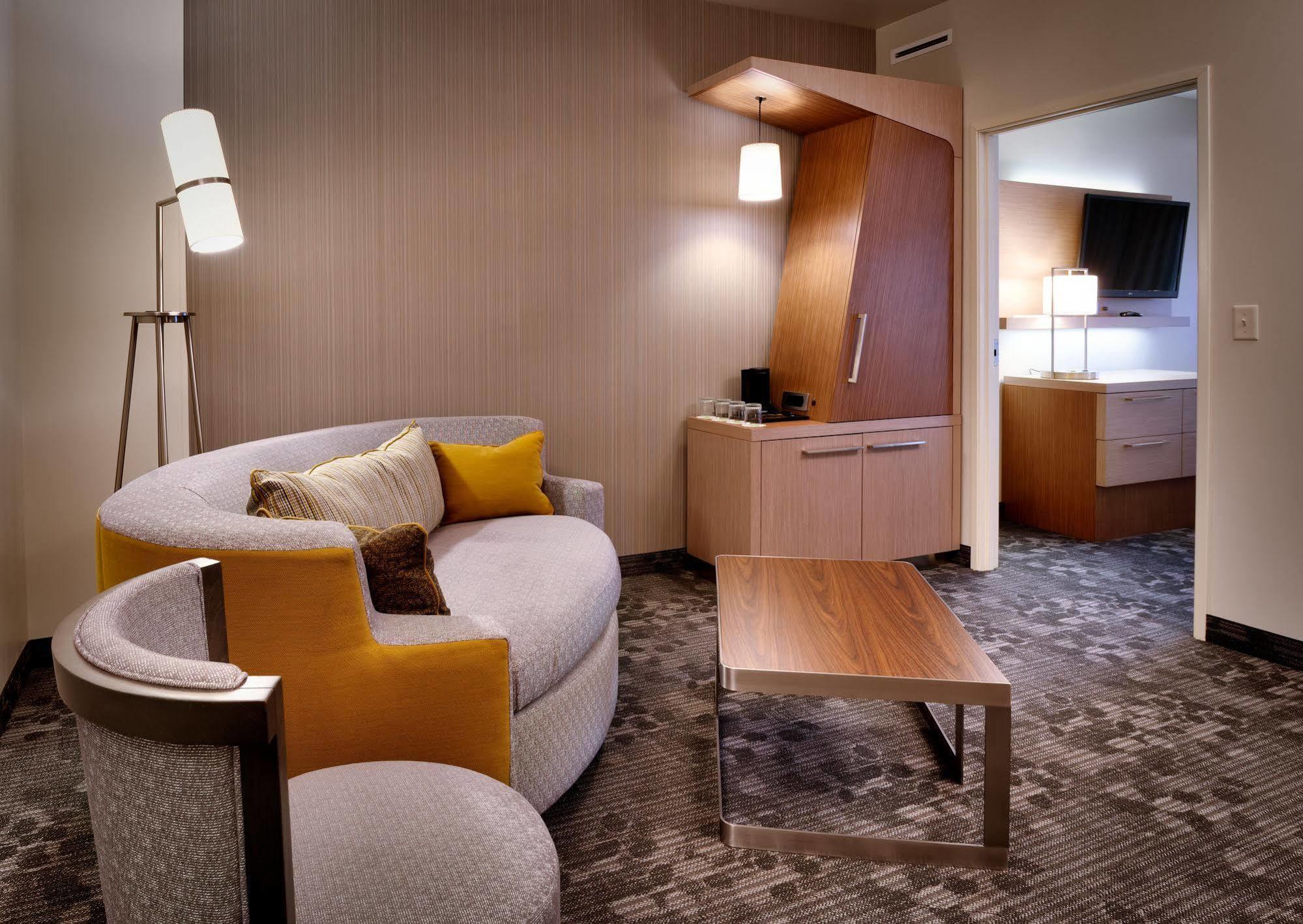 Courtyard By Marriott Phoenix Mesa Gateway Airport Zewnętrze zdjęcie
