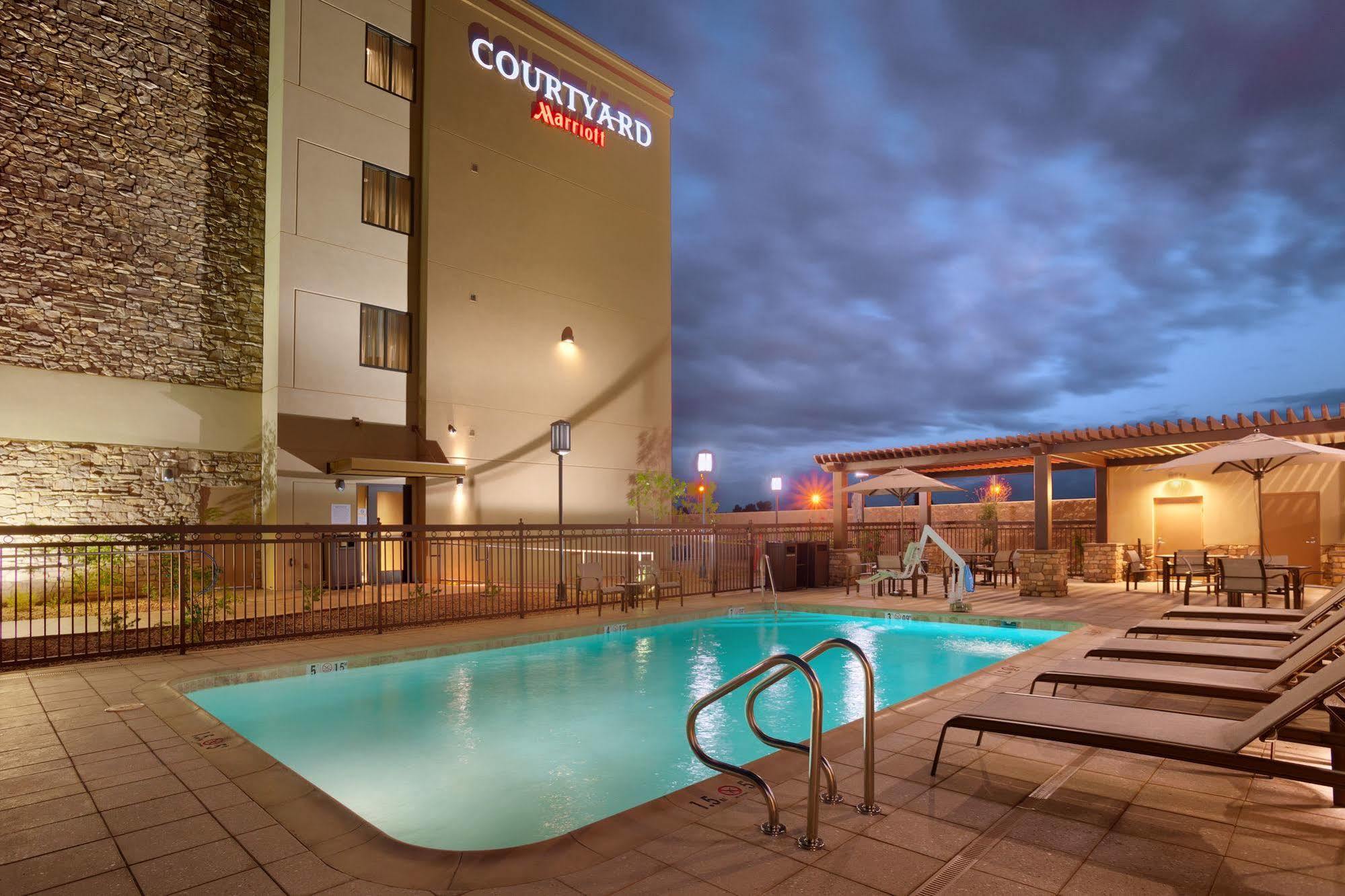 Courtyard By Marriott Phoenix Mesa Gateway Airport Zewnętrze zdjęcie